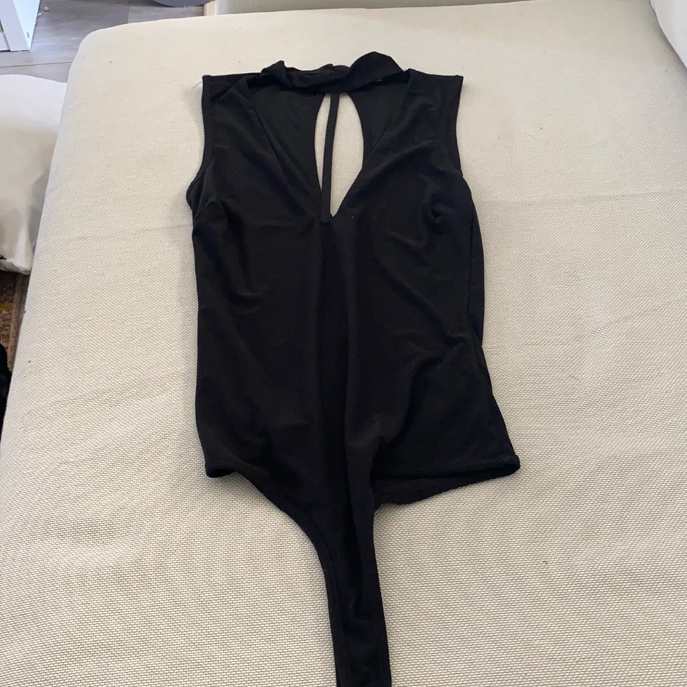Key hole bodysuit